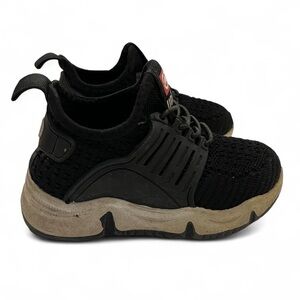 8C Sneakers Black White Woven Knit Ecko Unltd Low Top Toddler Unisex Boy Girl